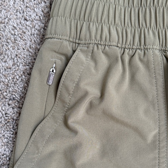 Wayfinder High Rise 5” Short - Picture 3 of 4